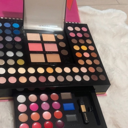 Sephora Holiday Vibes Palette 88 Shades new, face eyes lips