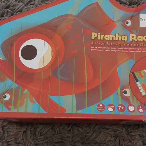 Piranha Race board game new
