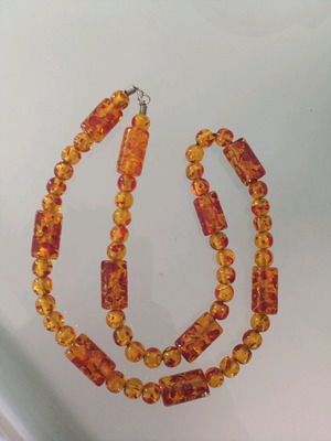 Amber necklace with 55 genuine beads like new
