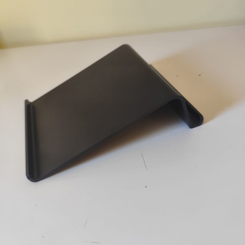 Mobile and tablet stand used, desktop