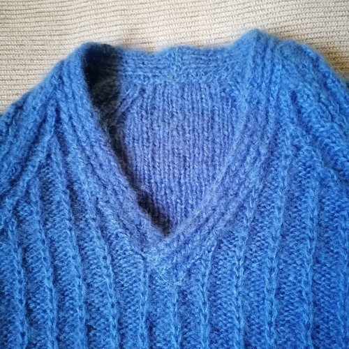 Women's handmade wool sweater like new, blue, size M/L