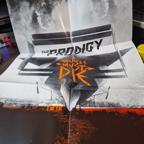 Prodigy Invaders Must Die Limited Edition Collector's Box CD and 8inch vinyls like new