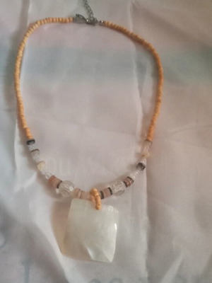 Necklace new, white and beige colors