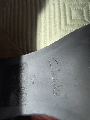Γυναικείες γόβες Clarks καινούργιες, μέγεθος 39, μπορντώ