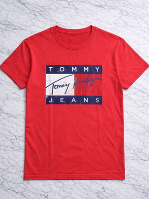 Tommy Jeans red T-shirt used, size Small