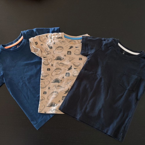 Summer sets for boys 2-3 years like new, cotton, pack of 4 with 3 Mothercare t-shirts gift