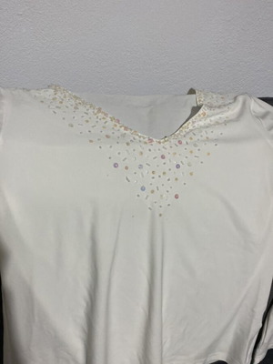 Vintage white blouse with embroidered beads like new