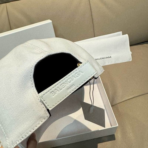 Balenciaga baseball cap new, black and white, one size