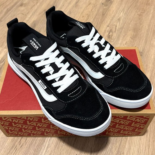 Vans Old Skool New Size 42 Black White