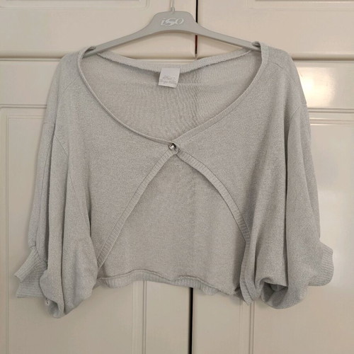 Crop jacket gray open with silver thread and diamond button Iso like new