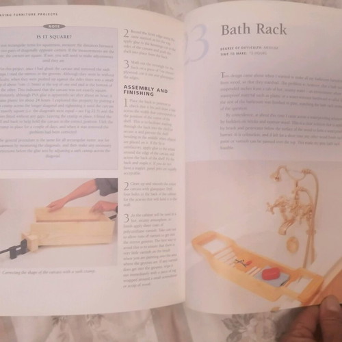 Book in English for DIY small furniture projects at home new