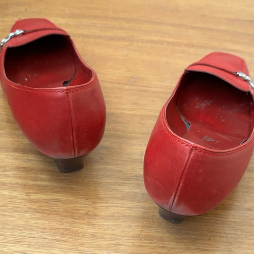 Salvatore Ferragamo leather red pumps used, size 39