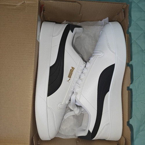 Puma Shuffle Sneakers unisex new, black and white, size 38