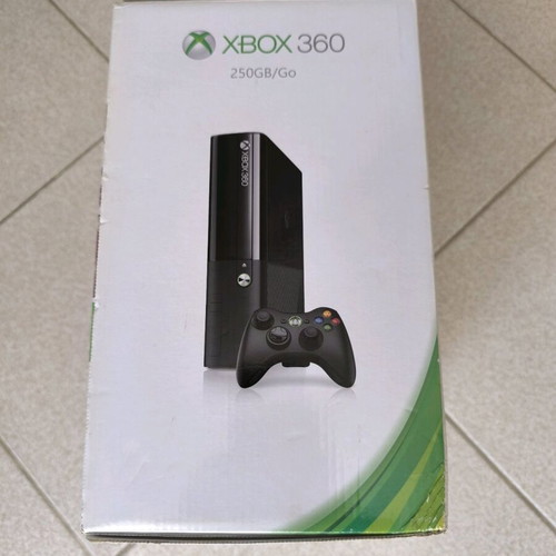 Xbox 360 E packaging box used with missing internal dividers