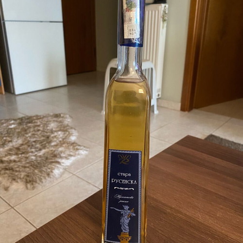 Aged Bulgarian Rakia Moschato Stara Rusenska (500ml / 40%)