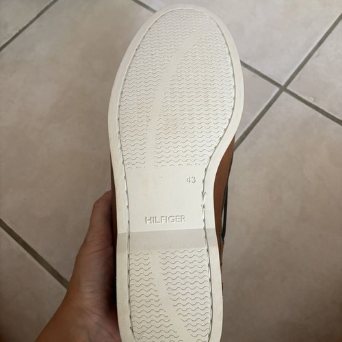 Tommy Hilfiger men's shoes size 43, new, brown moccasins