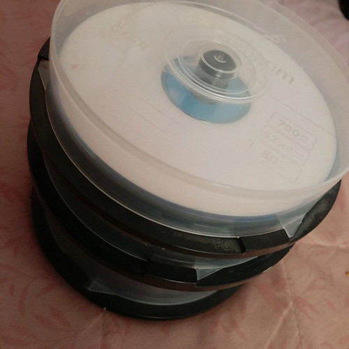 DVD case like new with empty discs
