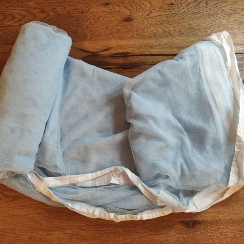 Baby crib set with mosquito net and bumper in soft blue
