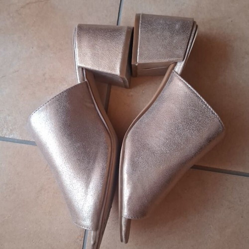 Exe gold slippers size 38