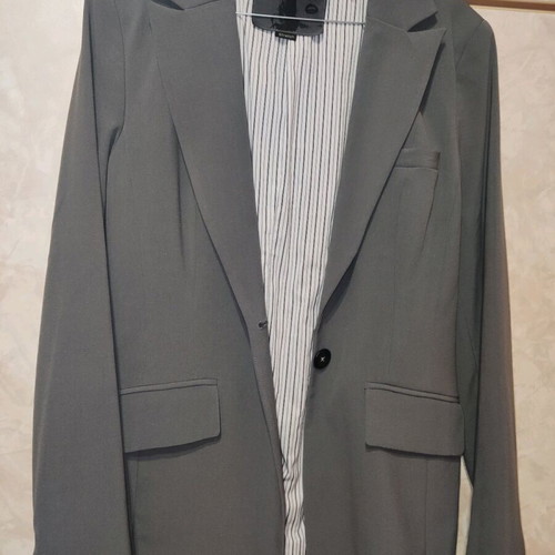 Guess jacket collectible vintage limited edition with Marilyn Monroe, like new, gray
