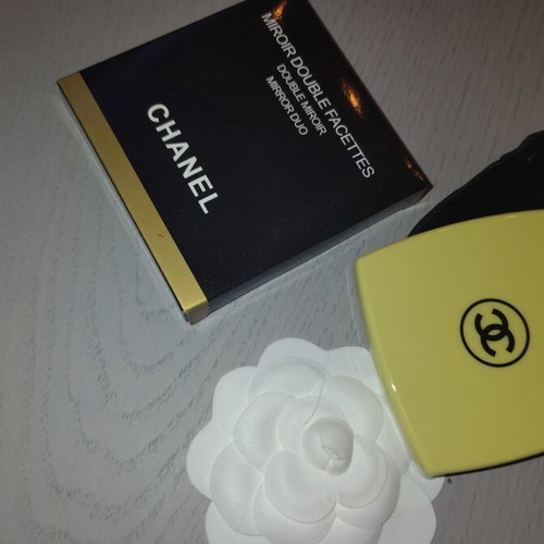 Chanel double mirror yellow new with tags