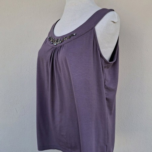 Top with Beaded Embroidery like new, purple, sizes M and L