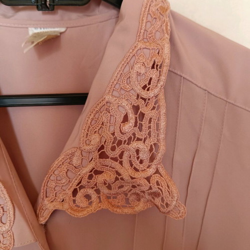 Shirts with lace collar like new, size XL