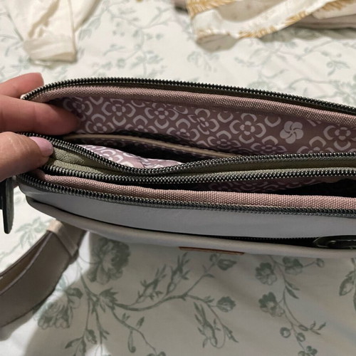 Kimmodol crossbody bag used with 4 compartments