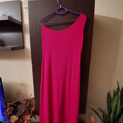 Fuchsia One-Shoulder Dress like new, size L XL, side slit
