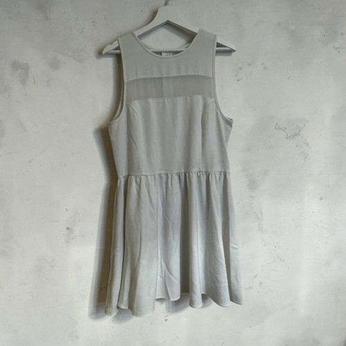 White dress used, size 40/L, moderate condition