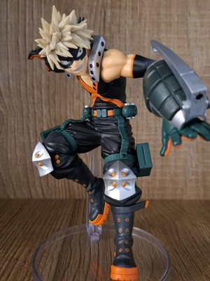 Φιγούρα Bakugo Katsuki από My Hero Academia μεταχειρισμένη