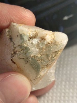 Quartz with chlorite new, Greek