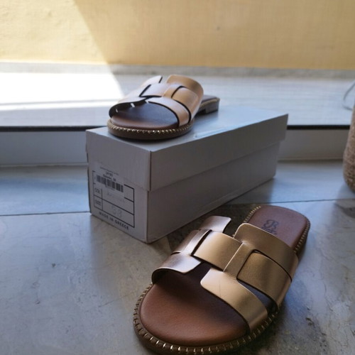 Estil leather sandals like new, pink gold