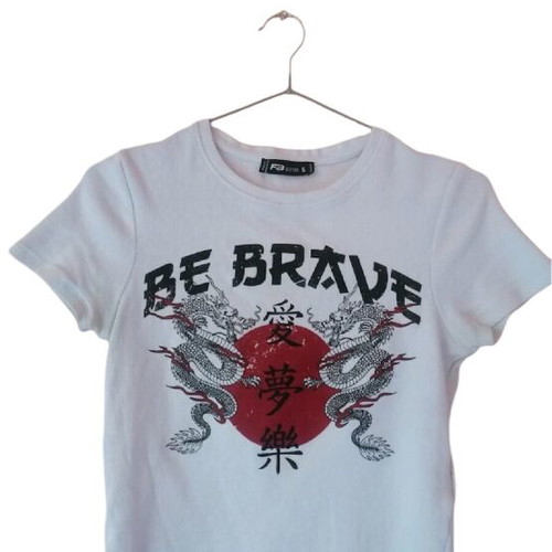 White t-shirt used, size S