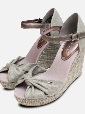Tommy Hilfiger Iconic Elena Metallic Light Gray Platform Sandals size 41 like new