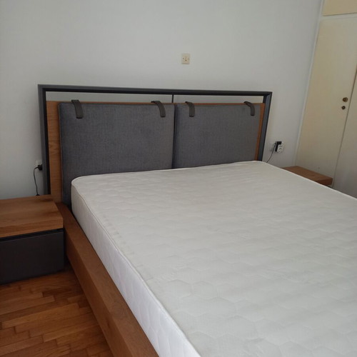 Bedroom set with bed, mattress, 2 nightstands and dresser