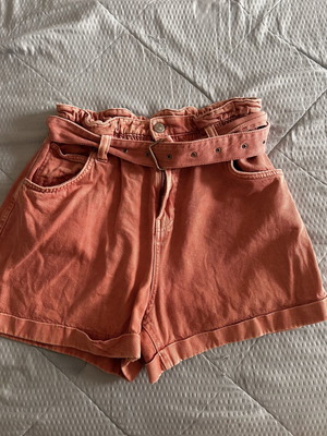 Bershka high-waist pink denim shorts like new, size L