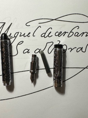 Pen replica with Miguel de Cervantes Saavedra signature new with ink cartridge