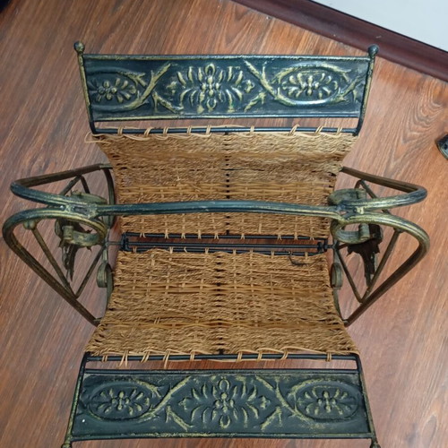 Ferforje decoration set used with copper details and natural woven straw
