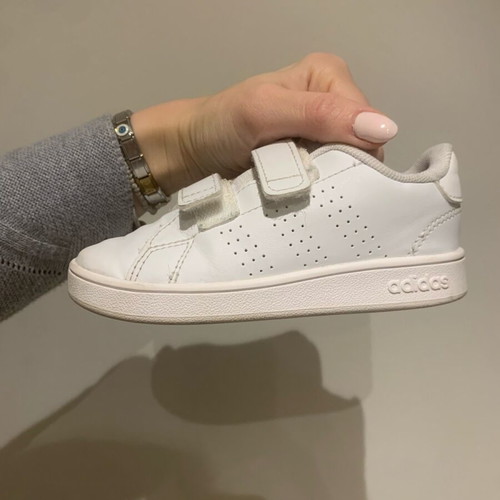 Adidas girls' sneakers size 25 like new, white