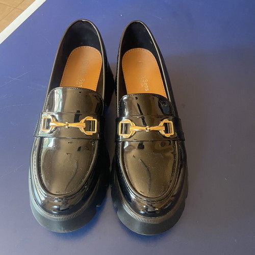 Bozikis patent leather loafers new, women's size 39, black