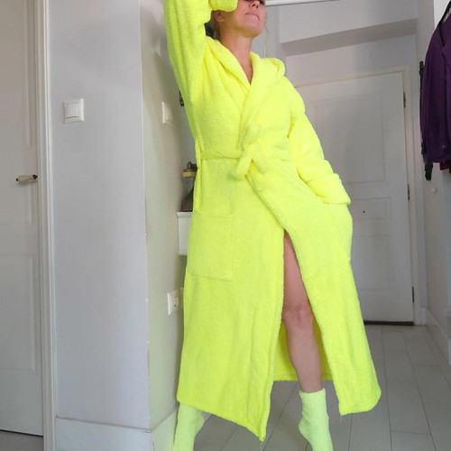 Long fleece robe new, size 4 fits M-L-XL, bright yellow-green
