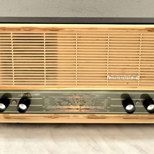 Philips vintage radio