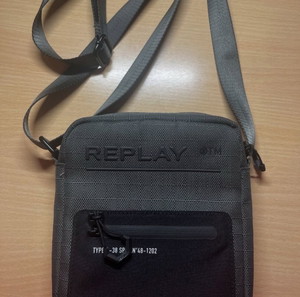 replay shoulder bag