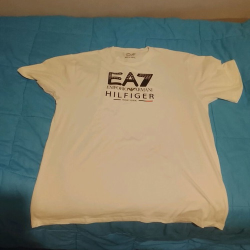EA7 Emporio Armani T-shirt XS brand new, black and white