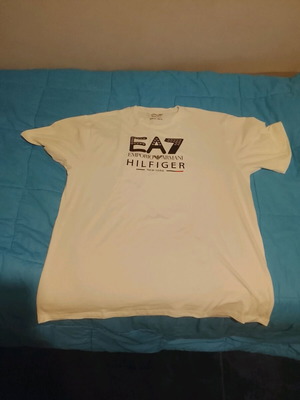 EA7 Emporio Armani T-shirt XS brand new, black and white