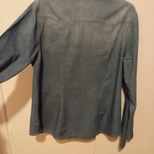Denim shirt like new, size L, blue