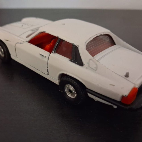 Jaguar XJS The Saint Corgi 1:36 diecast model used