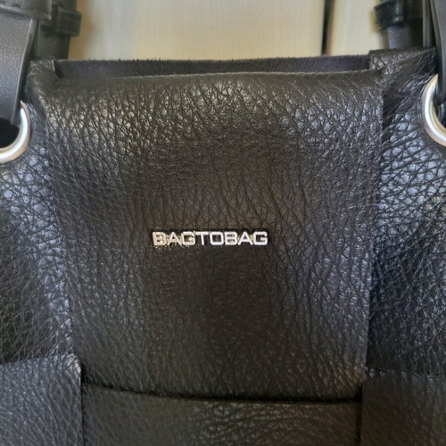 OPPORTUNITY Shoulder Bag