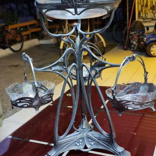 Art Nouveau compote set with metal base, circa 1895–1915